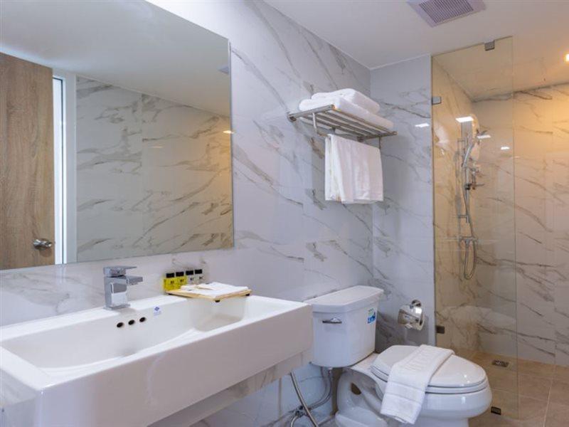 B2 Rayong Boutique And Budget Hotel מראה חיצוני תמונה